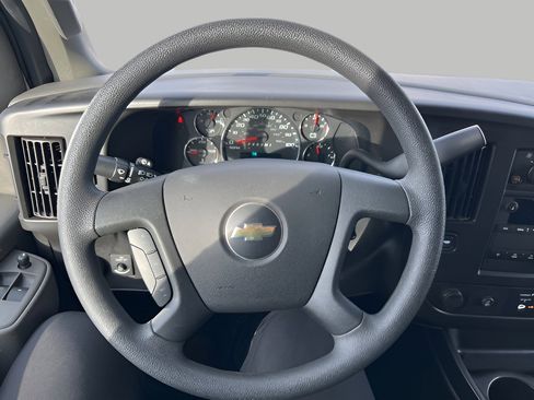Used 2024 Chevrolet Express 2500 w/ Driver Convenience Package image 18