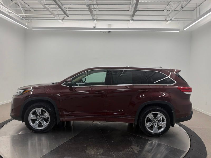 Used 2017 Toyota Highlander Limited AWD/4WD image 6