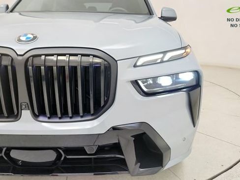 Used 2025 BMW X7 xDrive40i w/ Executive Package AWD/4WD image 21