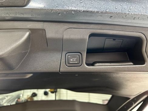 Used 2019 GMC Acadia SLT w/ LPO, Floor Liner Package AWD/4WD image 27
