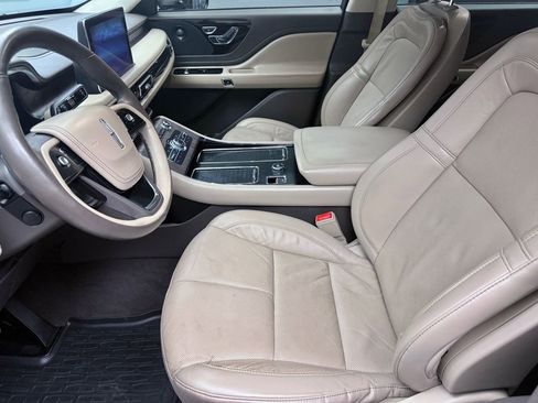 Used 2021 Lincoln Aviator Reserve w/ Equipment Group 201A image 9