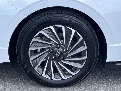 New 2026 Hyundai Sonata SEL FWD image 36