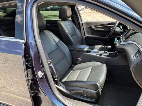 Used 2017 Chevrolet Impala LT w/ Convenience Package FWD image 34
