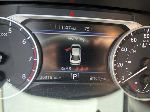 Used 2023 Nissan Sentra SV w/ All-Weather Package FWD image 4