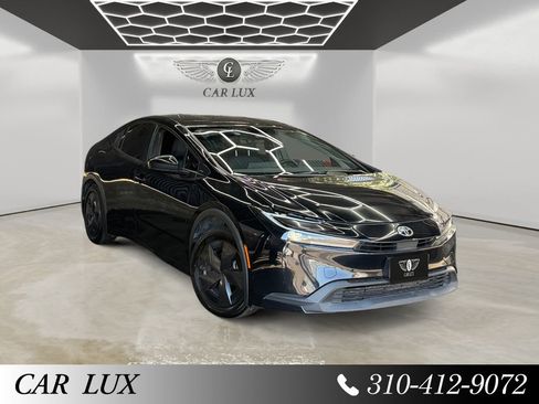 Used 2024 Toyota Prius LE FWD image 7