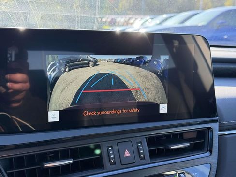 Used 2023 Lexus ES 350 Premium image 12