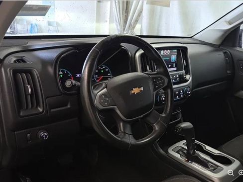 Used 2015 Chevrolet Colorado LT w/ LT Convenience Package image 7