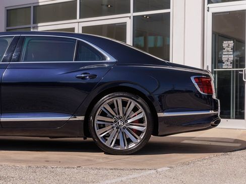 Certified 2023 Bentley Flying Spur W12 AWD/4WD image 19