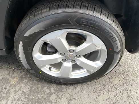 Used 2018 Jeep Compass Latitude w/ Popular Equipment Group image 33