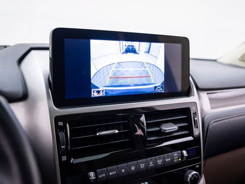 Used 2022 Lexus GX 460 Premium w/ Premium Package AWD/4WD image 24