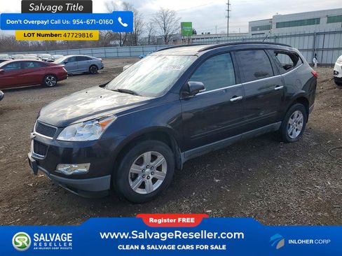 Used 2012 Chevrolet Traverse LT image 1