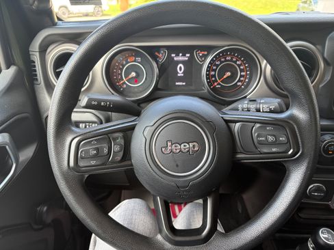 Certified 2020 Jeep Wrangler Unlimited Sport AWD/4WD image 17