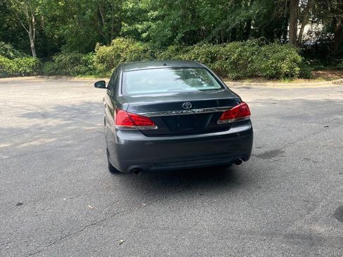 Used 2011 Toyota Avalon Limited FWD image 6