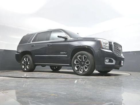 Used 2020 GMC Yukon Denali w/ Denali Ultimate Black Edition AWD/4WD image 34