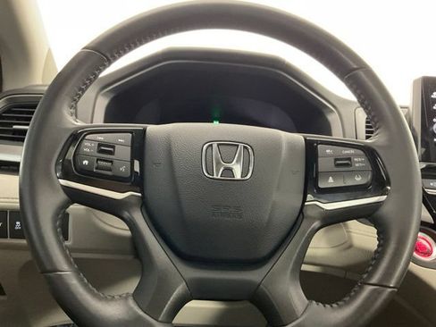 Used 2025 Honda Odyssey EX-L image 31