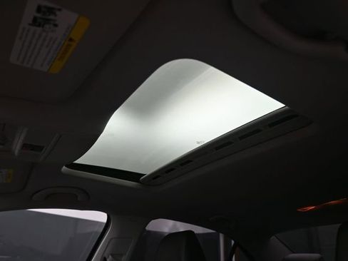 Used 2015 Volkswagen Jetta TDI SE image 28