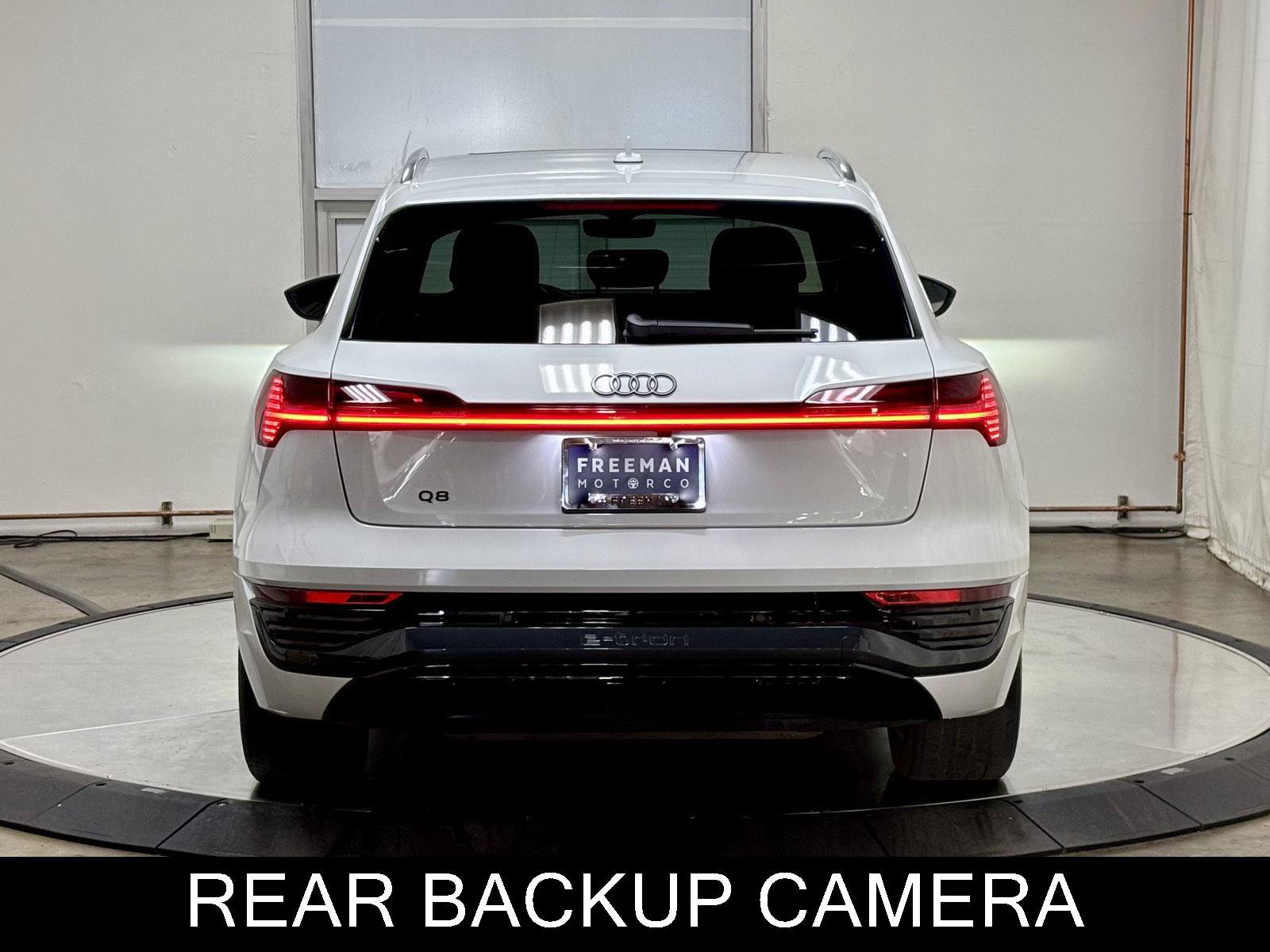 Used 2024 Audi Q8 e-tron Premium AWD/4WD image 8