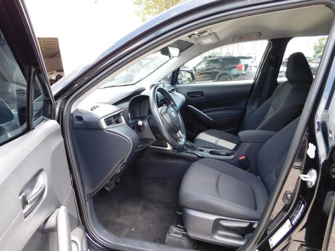 Used 2022 Toyota Corolla Cross LE FWD image 15