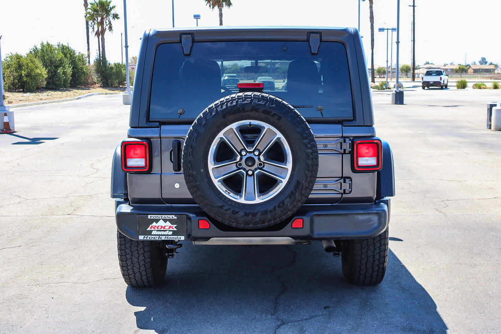 Used 2020 Jeep Wrangler Unlimited Sahara AWD/4WD image 7