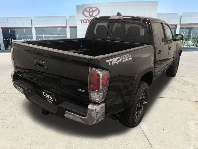 Used 2023 Toyota Tacoma TRD Off-Road AWD/4WD image 9