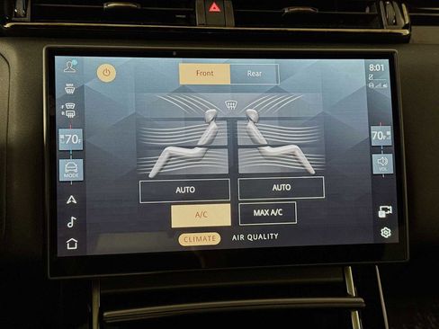 Used 2025 Land Rover Range Rover Velar Dynamic SE image 17