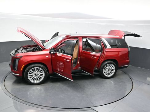 Certified 2025 Cadillac Escalade Premium Luxury w/ Touring Package AWD/4WD image 51