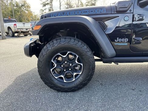 Used 2022 Jeep Wrangler Unlimited Rubicon 4xe w/ Cold Weather Group image 10