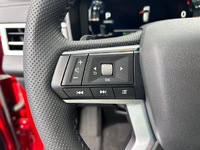 Used 2025 Mitsubishi Outlander SE AWD/4WD image 22