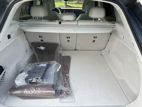 Used 2023 Mercedes-Benz EQE 350+ SUV image 36