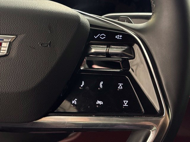 Used 2026 Cadillac Escalade Luxury AWD/4WD image 16