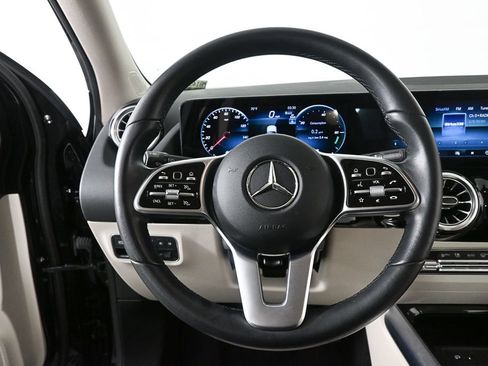 Used 2023 Mercedes-Benz GLA 250 GLA 250 image 2