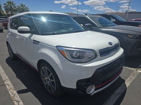 Used 2019 Kia Soul ! w/ Technology Package FWD image 3
