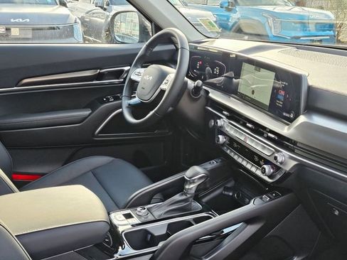 New 2025 Kia Telluride S image 10