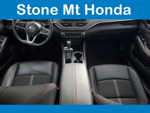 Used 2023 Nissan Altima 2.5 SR FWD image 14