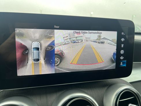 Used 2022 Mercedes-Benz GLC 300 4MATIC Coupe image 26