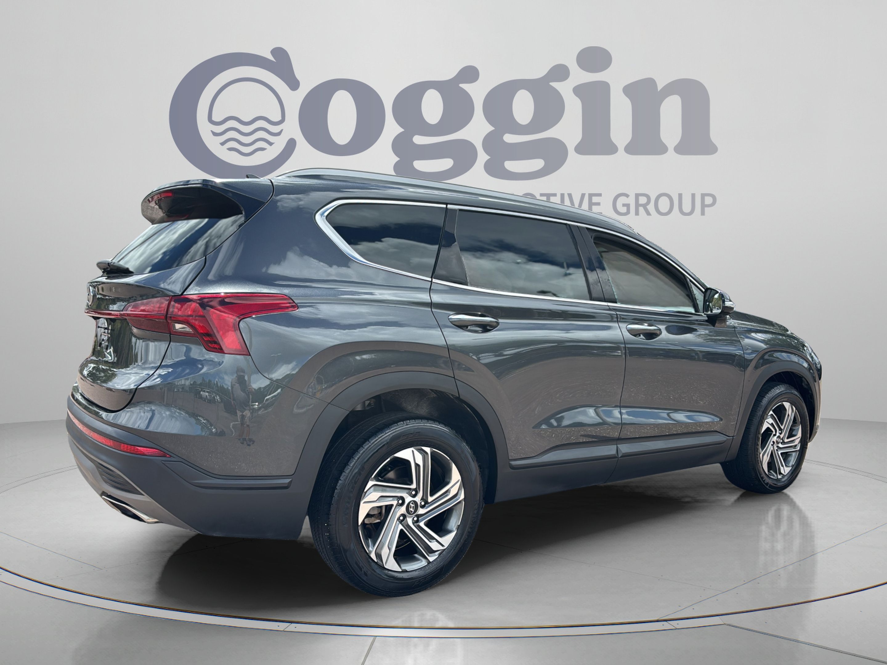Used 2023 Hyundai Santa Fe SEL FWD image 5