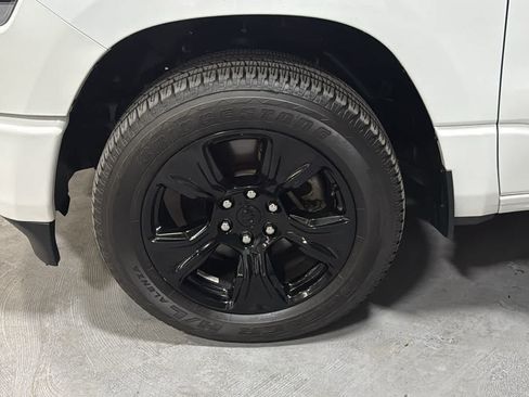 Used 2023 RAM 1500 Laramie AWD/4WD image 8