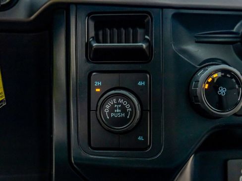 Used 2025 Ford F150 XL w/ Equipment Group 103A High AWD/4WD image 22