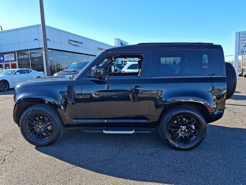 Used 2022 Land Rover Defender 90 X-Dynamic S image 7