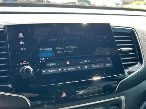 Used 2022 Honda Pilot TrailSport image 38