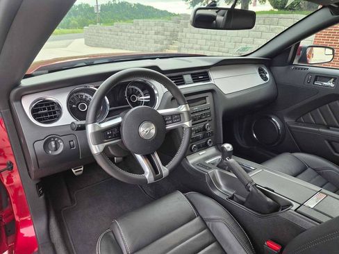 Used 2013 Ford Mustang GT Premium w/ Security Pkg RWD image 10