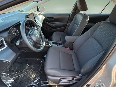 Used 2023 Toyota Corolla LE FWD image 18