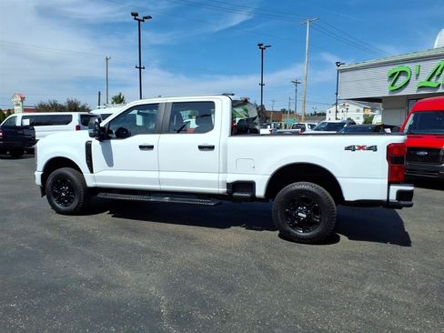 Used 2023 Ford F250 XL w/ STX Appearance Package AWD/4WD image 8