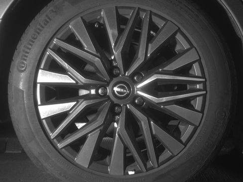 Used 2025 Nissan Altima 2.5 SV image 15