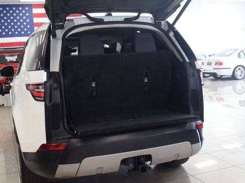 Used 2017 Land Rover Discovery HSE AWD/4WD image 17