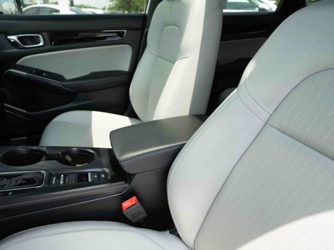 Used 2025 Honda Civic Sport Touring image 10