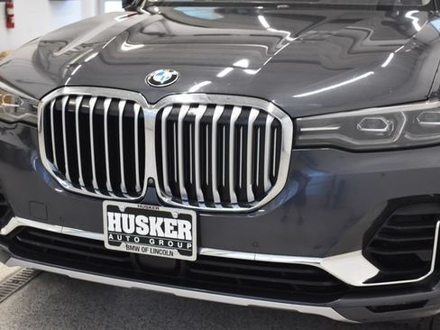 Used 2019 BMW X7 xDrive50i w/ Cold Weather Package AWD/4WD image 14