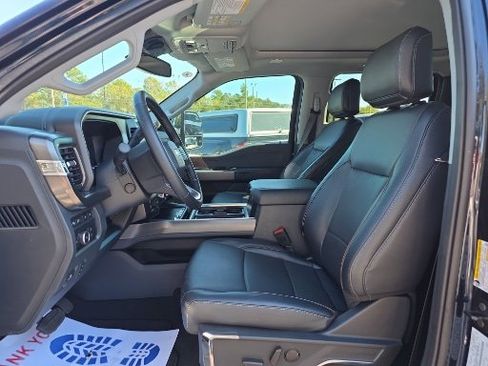 Certified 2024 Ford F250 Lariat w/ Lariat Ultimate Package image 6