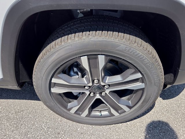 New 2027 Jeep Grand Cherokee Limited AWD/4WD image 11
