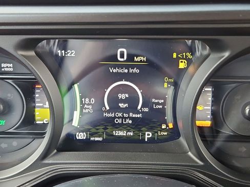 Used 2025 Jeep Wrangler Unlimited Sahara AWD/4WD image 13